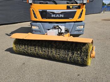 MAN TGM 15.240 BL / TIPPER / DOKA / VEEG / SWEEPER